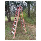 Louisville Ladder Model FS1508 8-Foot Fiberglass Stepladder