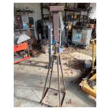 Adjustable Metal Tripod Stand