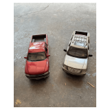 Dye Cast 1998 Chevrolet Silverado and Cadillac 2002 Escalade EXT