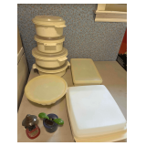 Assorted Tupperware and Microwave Dishes