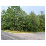 SELLING ABSOLUTE! Build Your Dream Home on Corner Lot in Prestigious Fairfield Glade Near Golf Course & Community Pool! ONLINE AUCTION ends June 