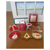 Christmas Pictures, Plates and Decor