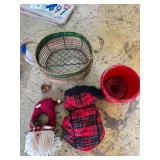Holiday Decor and Basket Assortment