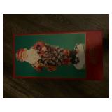 Cracker Barrel Old Country Store Pinecone Santa Claus Figurine with Original Box