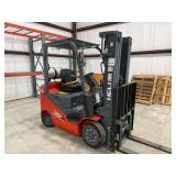 HELI CPYD25C-KU1H 4,300-Lb. Propane Forklift - Almost New!
