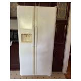 32.5”x31”Dx69”H Frigidaire Refrigerator