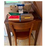 SINGER Slant-O-Matic 500 Machine, Hardware, and Chair (BUYER REMOVES)