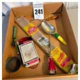 The Original Lee's Corn Cutter and Creamer plus VTG Kitchen Items