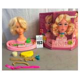 Barbie BEAUTY CENTER and Accessories (1972)