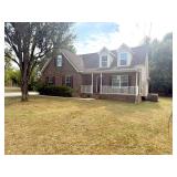 REAL ESTATE: 2039 Sterling St, Murfreesboro, TN