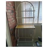 Metal Bakers Rack 27.5x17x69”