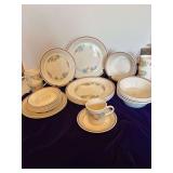 Corelle Abundance- 7 Plates,4 Lunch Plates, 7 Bowls, 8 Cups and Saucers