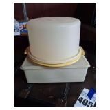 2 Tupperware Cake Holders