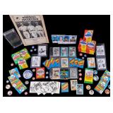 Vintage MLB Buttons / Coins (25) + Trading Cards
