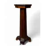 Victorian-Style Pedestal Table