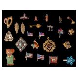 Vintage Brooches, Pins, and Pendants