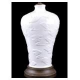 Chinese Molded Porcelain Dragon Table Lamp