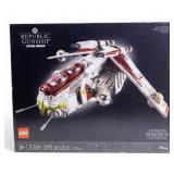 LEGO Star Wars Republic Gunship Set (NIB)
