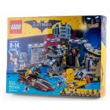 LEGO 70909 Batman Movie Batcave Break-In NIB