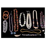 Bakelite and Vintage Jewelry