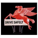 Mobil Vintage License Plate Topper