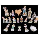 Painted Figurines w/ Lefton, Aroco, Homco