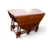 Wallace Nutting Gate Leg Drop Leaf Table