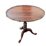 Large Pie Crust Tilt-Top Table