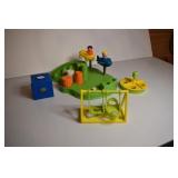 COMPLETE #2525 FISHER PRICE PLAYGROUND