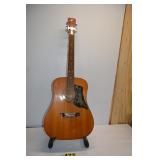 KINGSTON ACOUSTIC GUITAR