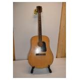 UNKOWN MAKER ACOUSTIC GUITAR