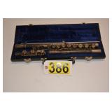 VINTAGE ARMSTRONG FLUTE W/CASE