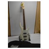 PEAVEY MILESTONE III 4 STRING BASE GUITAR