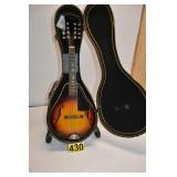 MAGNUM MANDOLIN W/CASE