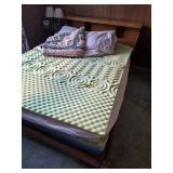 bedrrom suite 4 pc plus bedding