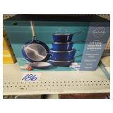 KITCHEN ESSENTIALS CERAMIC COOKWARE