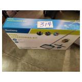 POOL ACCESSORIES KIT