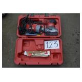 MILWAUKEE SANDER