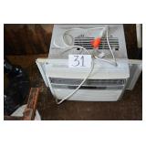 WINDOW AC UNIT