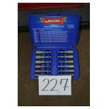 METRIC NUT SET