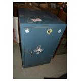 LARGE HEAVY SAFE WITH COMBO