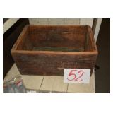 ANTIQUE AMMO BOX