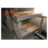 HEAVY DUTY STEEL BENCH WITH VISE