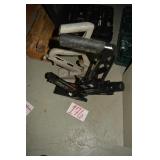 2 FLOOR NAILERS