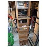 WOOD DISPLAY SHELF