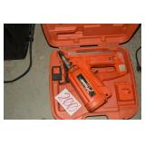 PASLODE RECHARGEABLE NAIL GUN