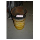 2 OLD OIL BARRELS