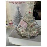 Ceramic Christmas tree accent light