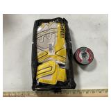 Hockey puck signed  and sports gloves