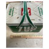 7up the uncola tin